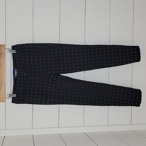 Old Navy size 2 black with white dots "pixie" cropped pants